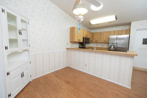 Condo in Sarasota, Florida, 2 bedrooms  № 1561070 - photo 12