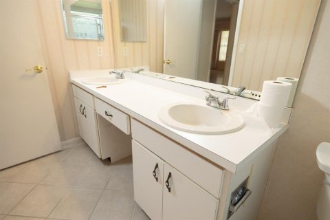 Condo in Sarasota, Florida, 2 bedrooms  № 1561070 - photo 30