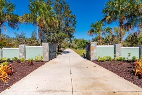 Casa en venta en Punta Gorda, Florida, 4 dormitorios, 328.22 m2 № 2233684 - foto 6