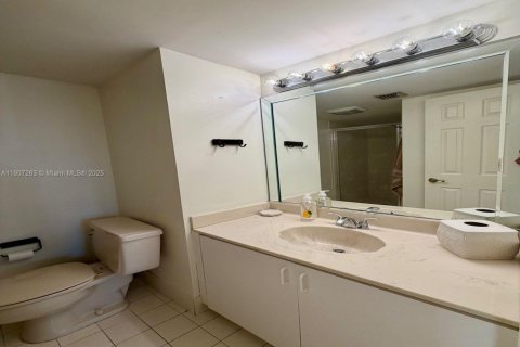 Купить кондоминиум в Майами-Бич, Флорида 2 спальни, 129.41м2, № 2013097 - фото 25