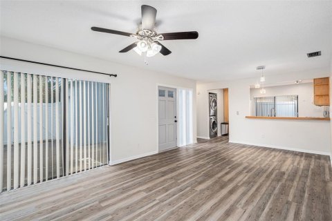 House in Tampa, Florida 3 bedrooms, 100.06 sq.m. № 1879689 - photo 12