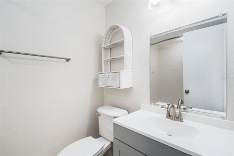 House in Tampa, Florida 3 bedrooms, 100.06 sq.m. № 1879689 - photo 18