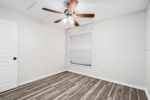 House in Tampa, Florida 3 bedrooms, 100.06 sq.m. № 1879689 - photo 22
