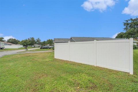 House in Tampa, Florida 3 bedrooms, 100.06 sq.m. № 1879689 - photo 9