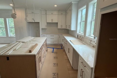 Touwnhouse à vendre à Tampa, Floride: 4 chambres, 224.08 m2 № 1872801 - photo 8