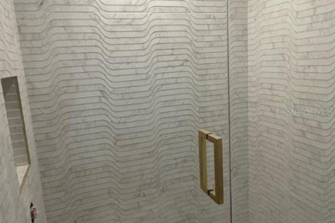 Touwnhouse à vendre à Tampa, Floride: 4 chambres, 224.08 m2 № 1872801 - photo 16