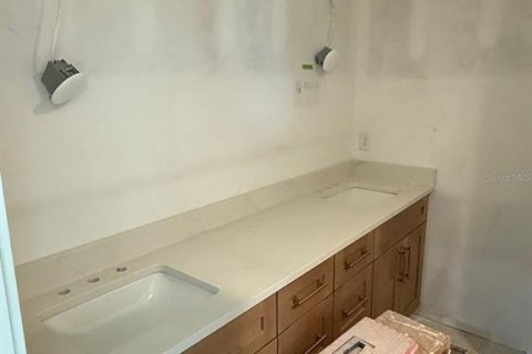 Touwnhouse à vendre à Tampa, Floride: 4 chambres, 224.08 m2 № 1872801 - photo 15