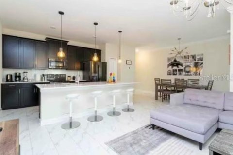 Townhouse in Davenport, Florida 4 bedrooms, 177.81 sq.m. № 1436638 - photo 15