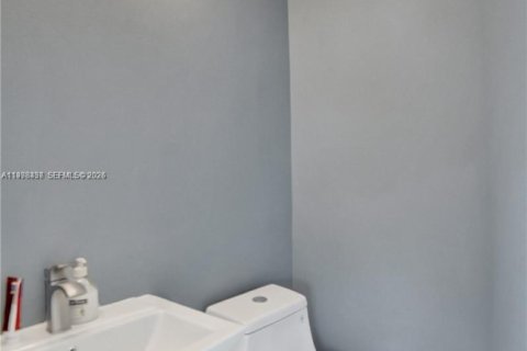 Copropriété à vendre à Fort Lauderdale, Floride: 2 chambres, 78.04 m2 № 2063675 - photo 30