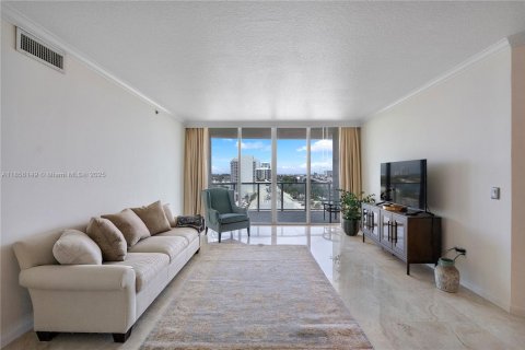 Condo in Fort Lauderdale, Florida, 2 bedrooms  № 1878759 - photo 9
