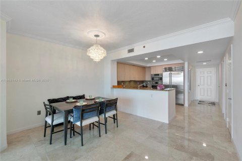Condo in Fort Lauderdale, Florida, 2 bedrooms  № 1878759 - photo 5