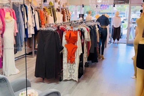 Купить коммерческую недвижимость в Майами, Флорида № 1954854 - фото 7