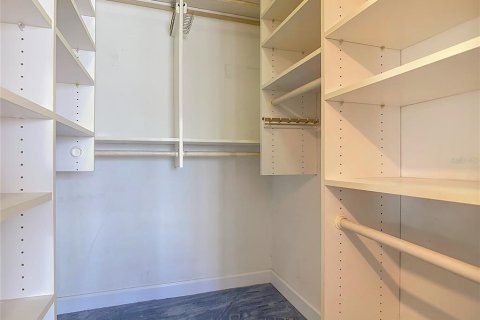 Condo in Ormond Beach, Florida, 2 bedrooms № 2342145 - photo 23