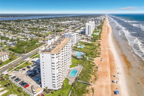 Condo in Ormond Beach, Florida, 2 bedrooms № 2342145 - photo 3