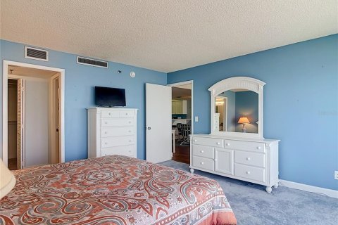 Condo in Ormond Beach, Florida, 2 bedrooms № 2342145 - photo 22