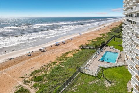 Condo in Ormond Beach, Florida, 2 bedrooms № 2342145 - photo 29