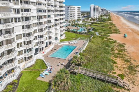 Condo in Ormond Beach, Florida, 2 bedrooms № 2342145 - photo 30