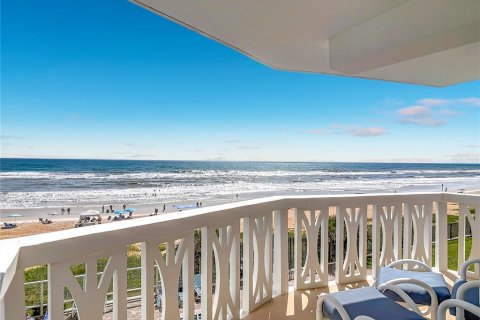 Condo in Ormond Beach, Florida, 2 bedrooms № 2342145 - photo 25