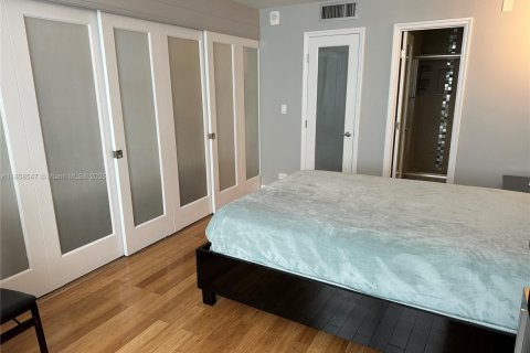 Condominio en venta en Miami Beach, Florida, 2 dormitorios, 118.08 m2 № 1882073 - foto 8