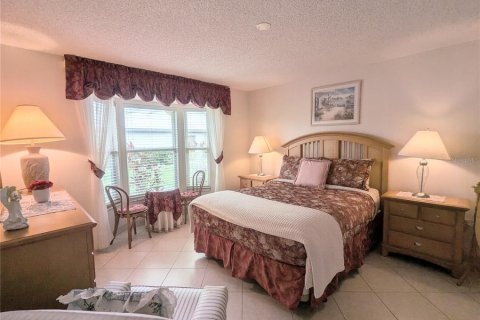Villa ou maison à louer à Sarasota, Floride: 2 chambres, 120.49 m2 № 1827192 - photo 2