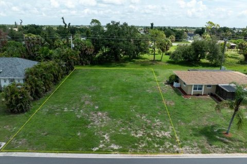Land in Rotonda, Florida № 2258394