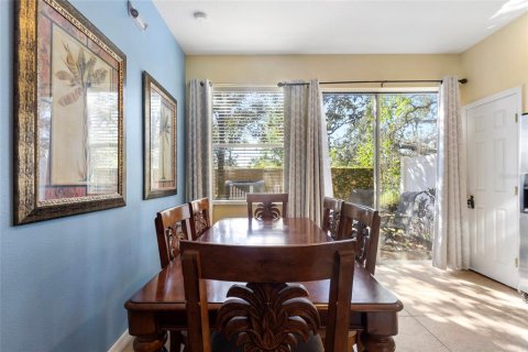 Townhouse in Kissimmee, Florida 3 bedrooms, 126.53 sq.m. № 1725089 - photo 3