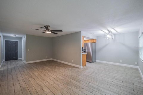 Townhouse in Orlando, Florida 3 bedrooms, 105.17 sq.m. № 2114563 - photo 7