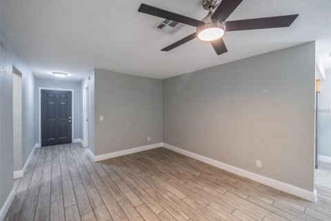 Townhouse in Orlando, Florida 3 bedrooms, 105.17 sq.m. № 2114563 - photo 6