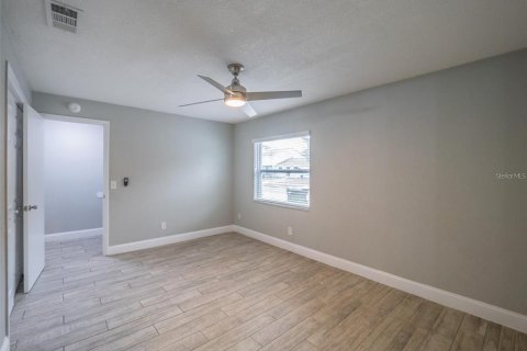 Townhouse in Orlando, Florida 3 bedrooms, 105.17 sq.m. № 2114563 - photo 16