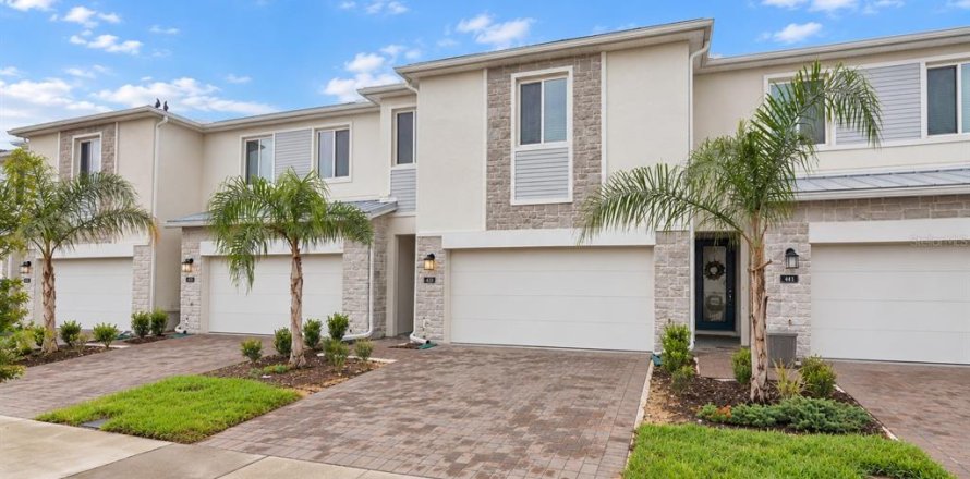 Touwnhouse à Davenport, Floride 4 chambres, 180.6 m2 № 2401198