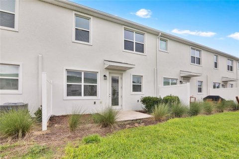 Touwnhouse à louer à Davenport, Floride: 4 chambres, 180.6 m2 № 2401198 - photo 26