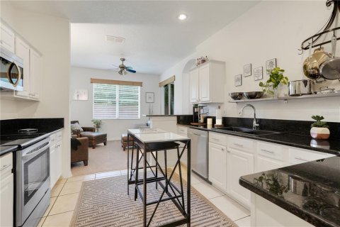 Townhouse in Apopka, Florida 3 bedrooms, 163.51 sq.m. № 1792731 - photo 30
