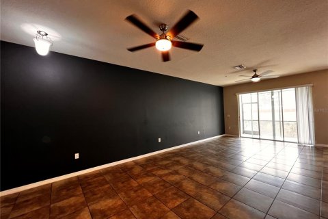 Touwnhouse à vendre à Tampa, Floride: 3 chambres, 176.24 m2 № 2267192 - photo 6