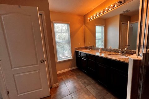 Touwnhouse à vendre à Tampa, Floride: 3 chambres, 176.24 m2 № 2267192 - photo 19