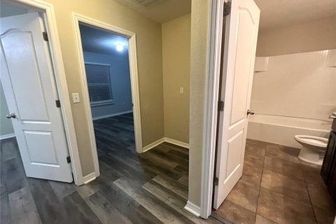 Touwnhouse à vendre à Tampa, Floride: 3 chambres, 176.24 m2 № 2267192 - photo 10