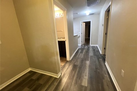 Touwnhouse à vendre à Tampa, Floride: 3 chambres, 176.24 m2 № 2267192 - photo 9