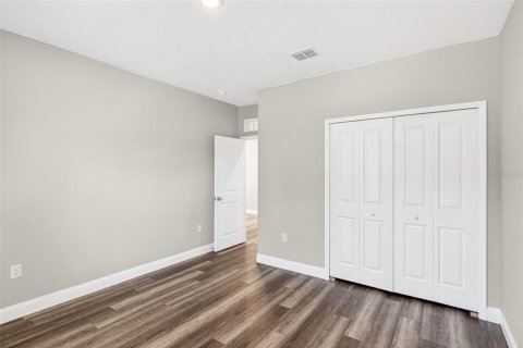 House in Sanford, Florida 4 bedrooms, 199 sq.m. № 2091828 - photo 6