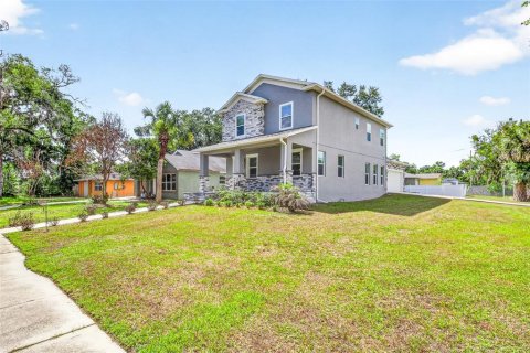 House in Sanford, Florida 4 bedrooms, 199 sq.m. № 2091828 - photo 13