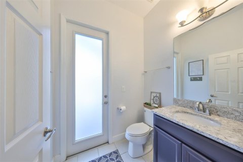 House in Apollo Beach, Florida 4 bedrooms, 298.49 sq.m. № 1350547 - photo 21