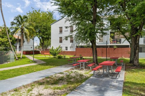 Apartment in Hialeah, Florida 2 bedrooms, 83.98 sq.m. № 2086660 - photo 14