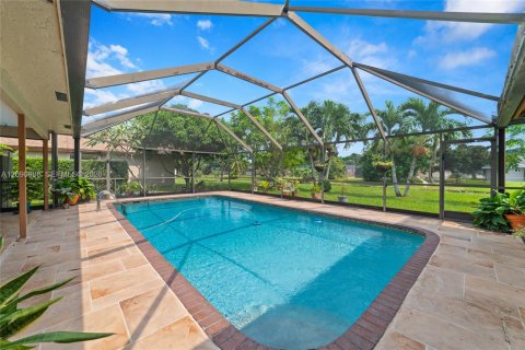 Villa ou maison à vendre à Plantation, Floride: 4 chambres, 204.11 m2 № 2425134 - photo 26