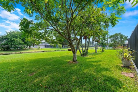 Villa ou maison à vendre à Plantation, Floride: 4 chambres, 204.11 m2 № 2425134 - photo 30