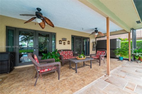 Villa ou maison à vendre à Plantation, Floride: 4 chambres, 204.11 m2 № 2425134 - photo 21