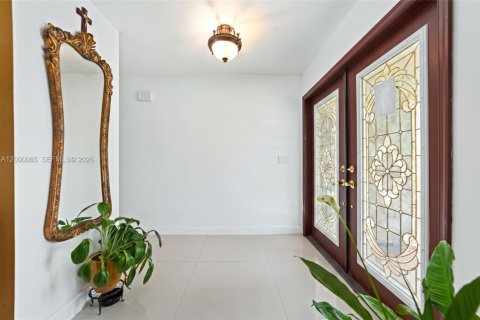 Villa ou maison à vendre à Plantation, Floride: 4 chambres, 204.11 m2 № 2425134 - photo 2