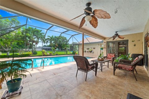Villa ou maison à vendre à Plantation, Floride: 4 chambres, 204.11 m2 № 2425134 - photo 22
