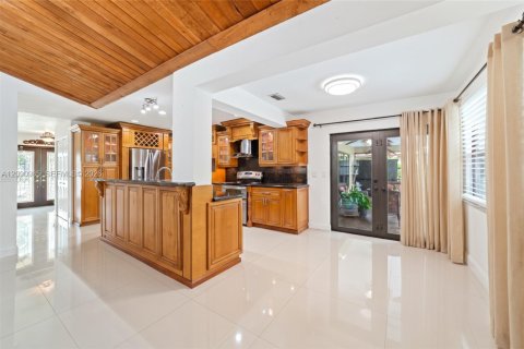 Villa ou maison à vendre à Plantation, Floride: 4 chambres, 204.11 m2 № 2425134 - photo 8