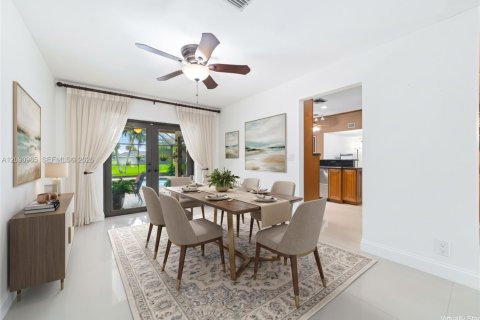 Villa ou maison à vendre à Plantation, Floride: 4 chambres, 204.11 m2 № 2425134 - photo 4