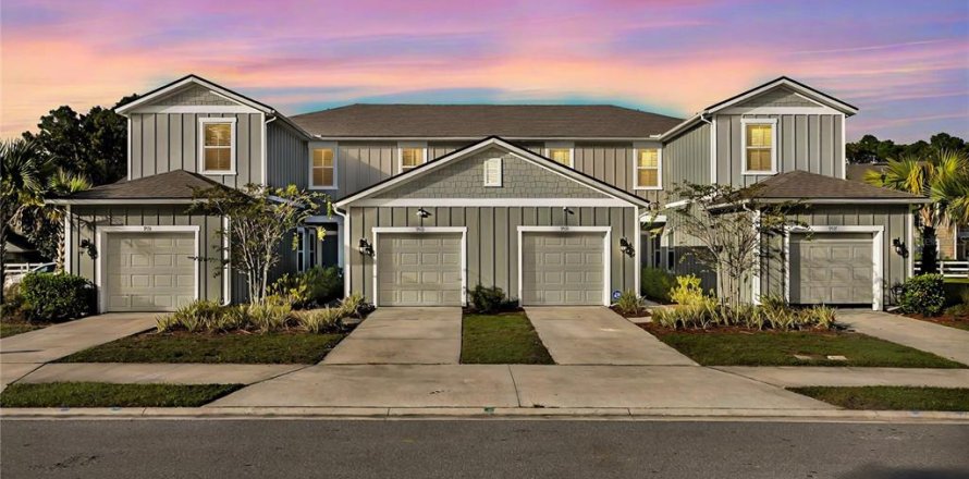 Townhouse in Jacksonville, Florida 2 bedrooms, 111.67 sq.m. № 1422299