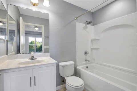 Touwnhouse à vendre à Kissimmee, Floride: 3 chambres, 126.53 m2 № 2351600 - photo 17