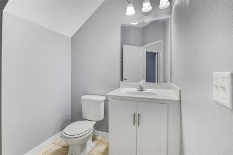 Touwnhouse à vendre à Kissimmee, Floride: 3 chambres, 126.53 m2 № 2351600 - photo 7